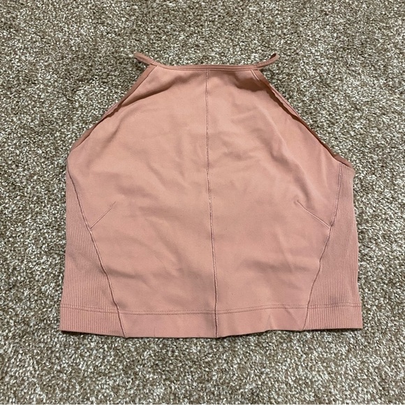 Nike Peachy Pink High Neck Workout Crop Top Small - Picture 1 of 7